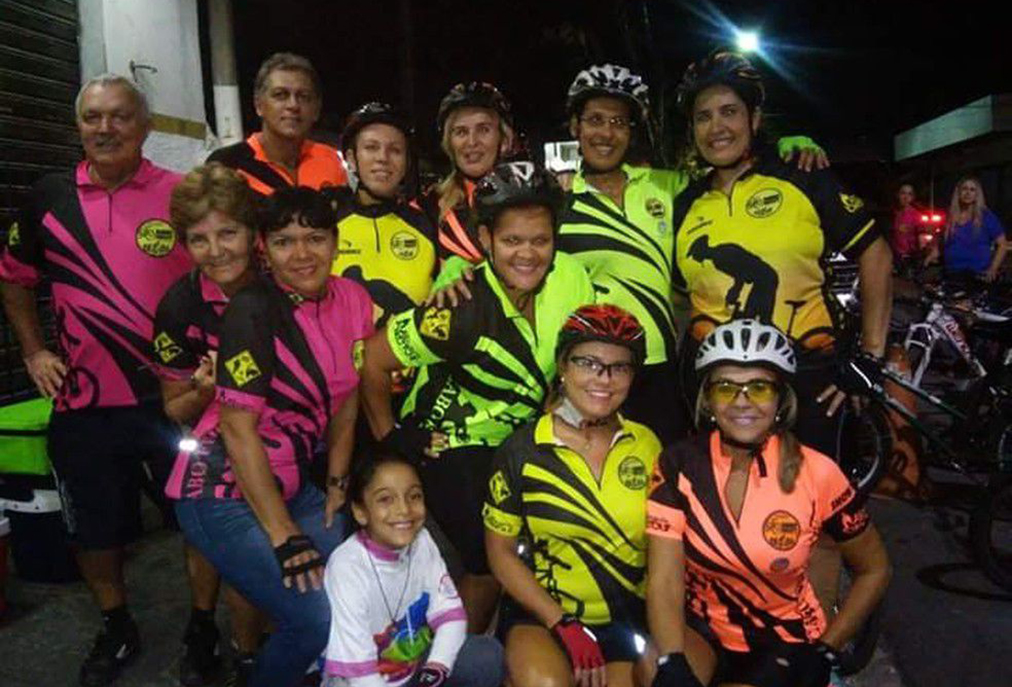 Bike Night movimenta ciclistas de todas as idades nas ruas de Cabo Frio nesta quinta-feira