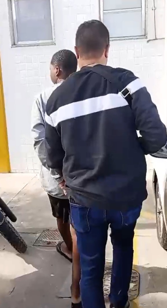 Homem é preso pela Civil em Macaé após agredir a tia