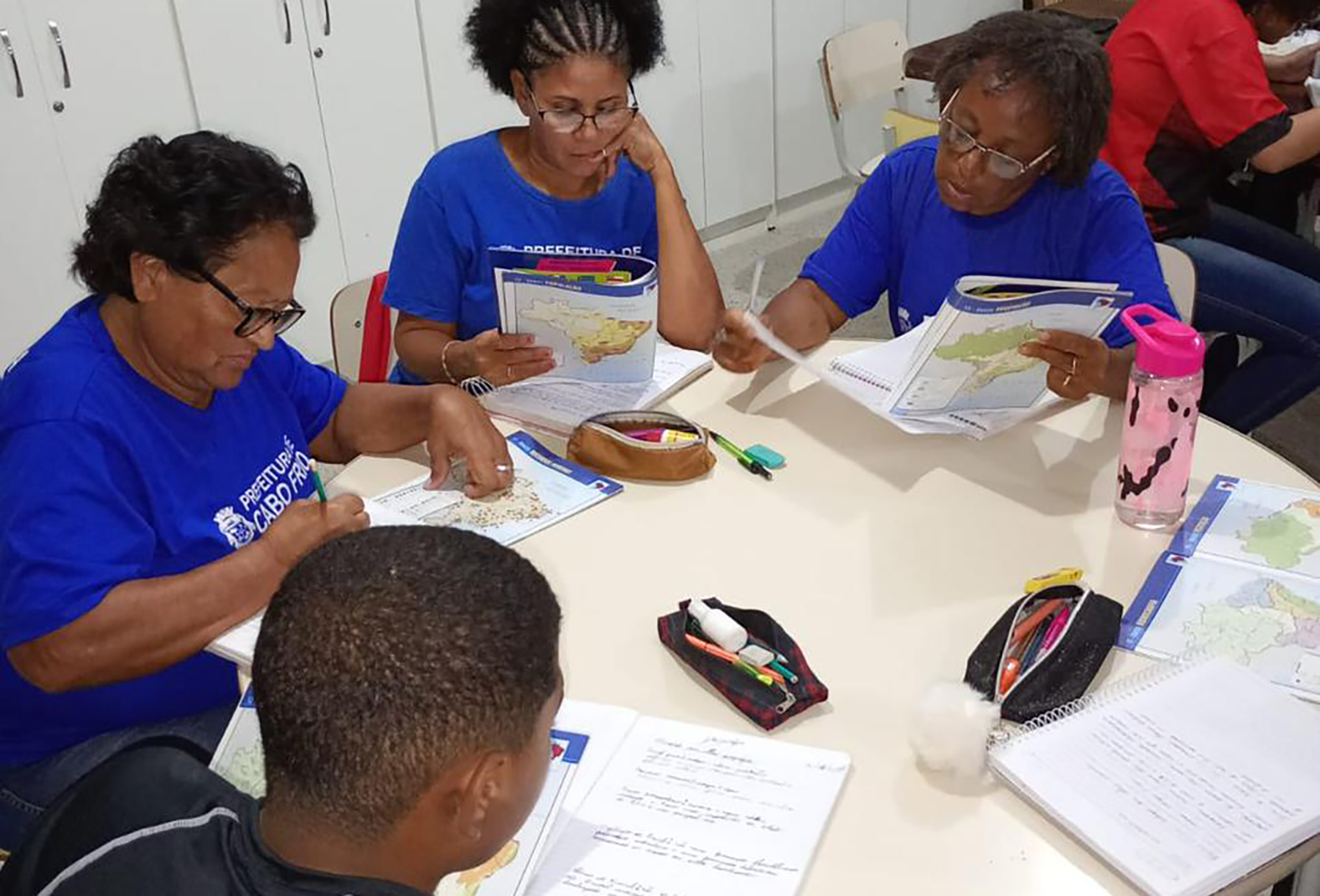 Cabo Frio investe em educação inclusiva com a EJA