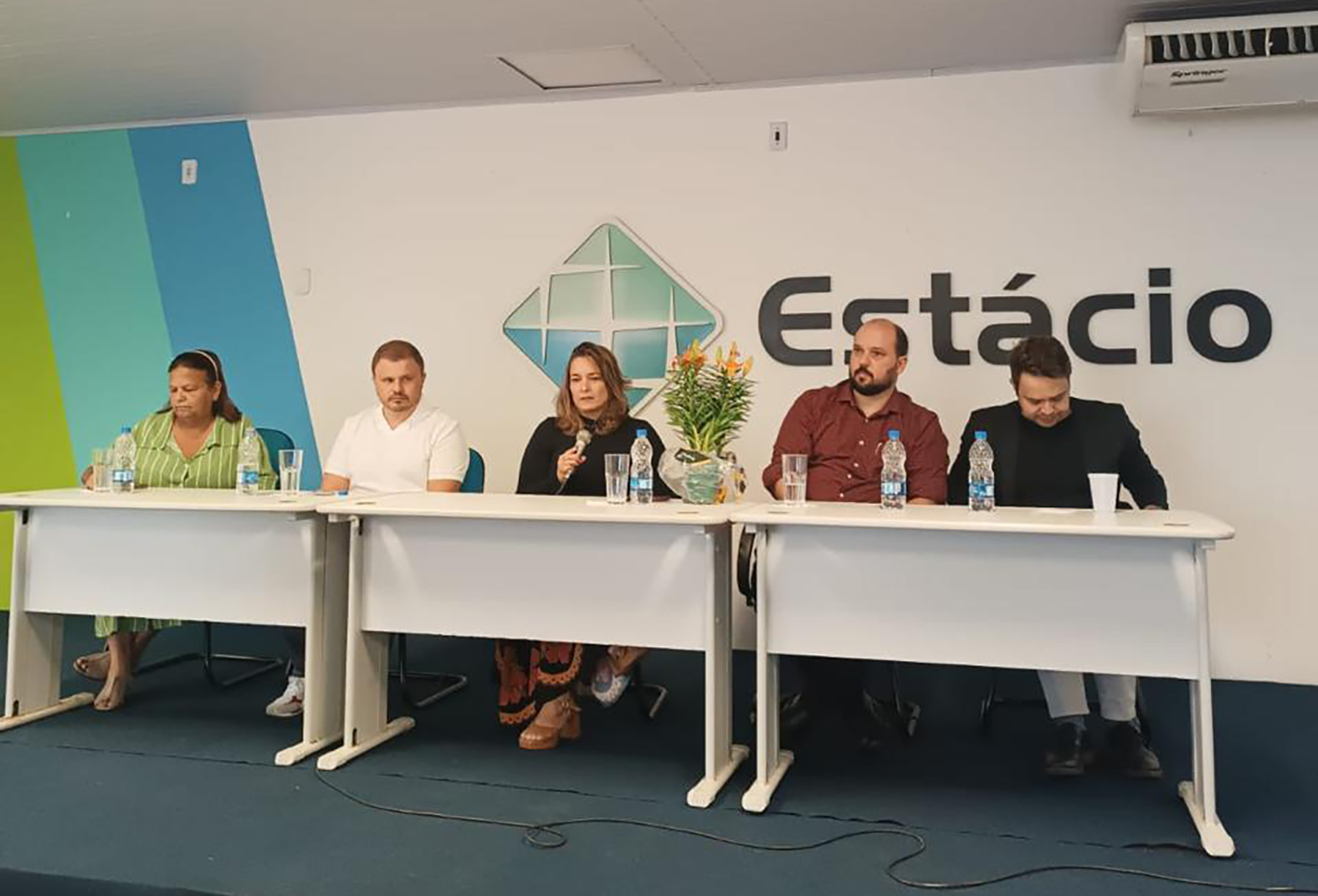 Cabo Frio realiza encontro com profissionais da saúde para reforçar integração no SUS