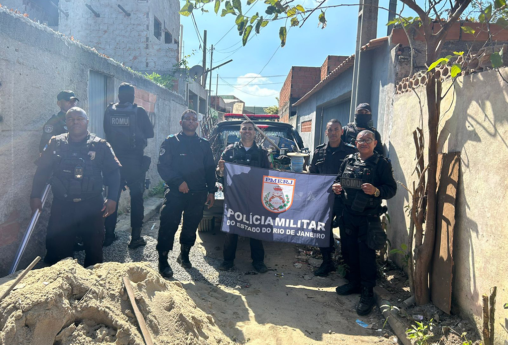 Ação conjunta da Guarda e PM recupera materiais de obra e apreende entorpecentes em Cabo Frio
