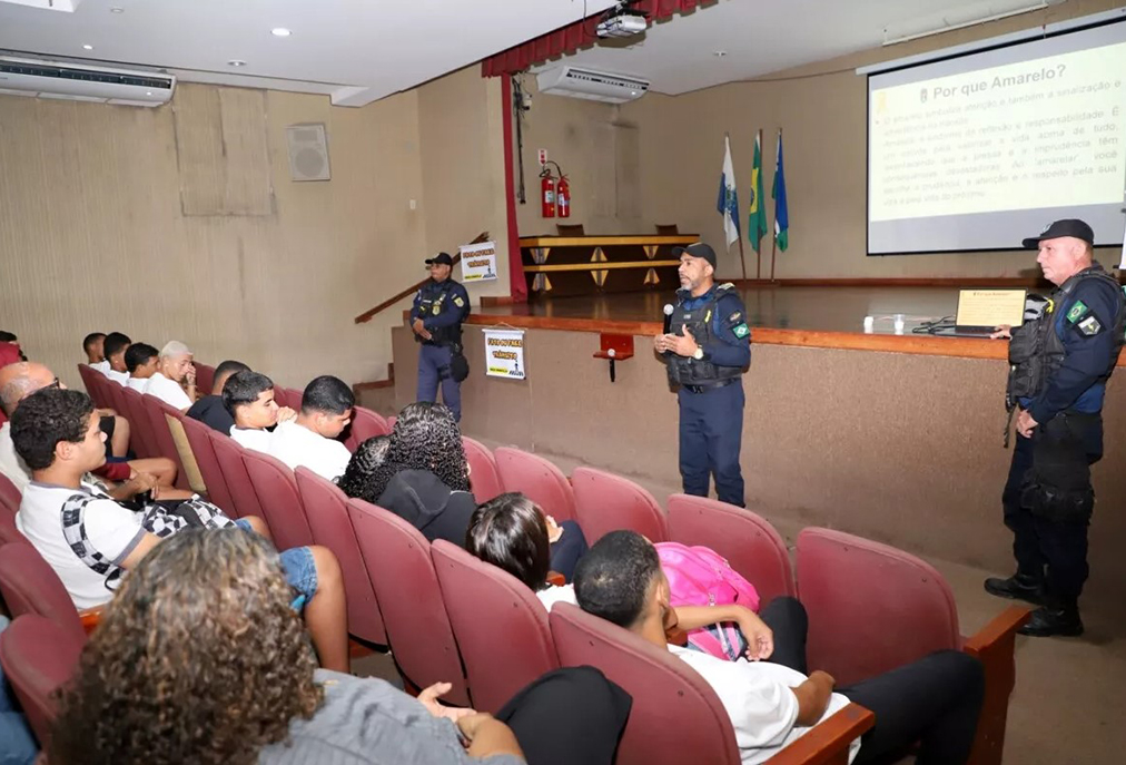 Maio Amarelo mobiliza rede de ensino em Quissamã com ações educativas