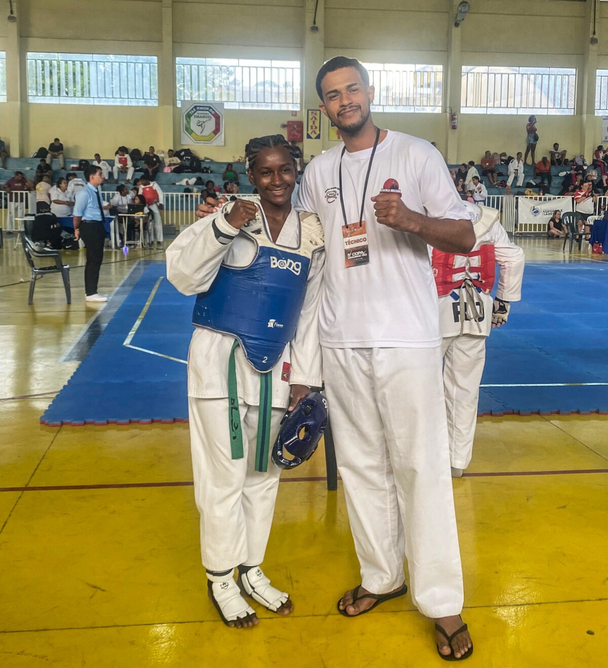 Jovens de Quissamã brilham em campeonato de Taekwondo em Macaé
