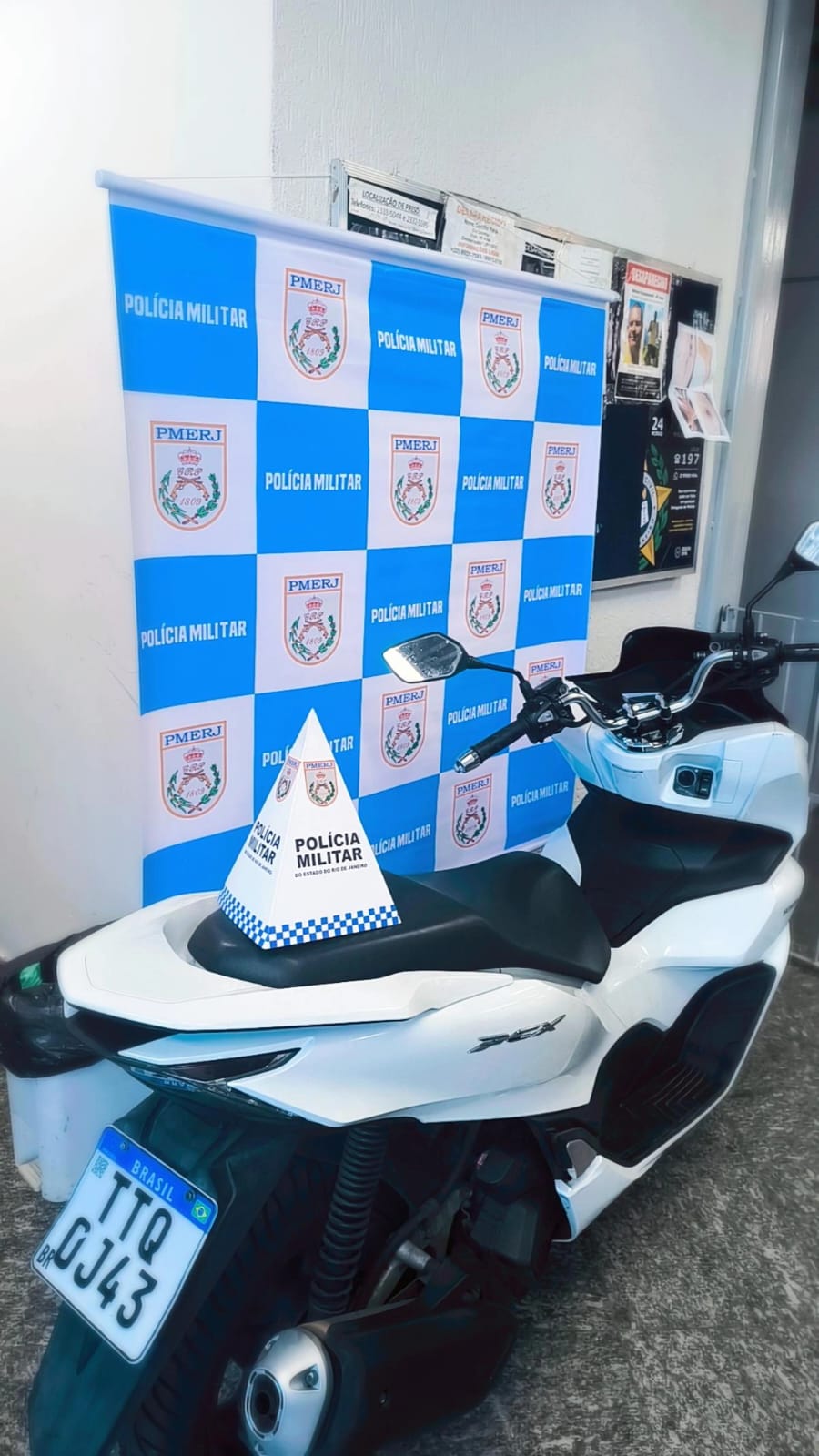 Moto adulterada é retirada de circulação pela PM em Macaé