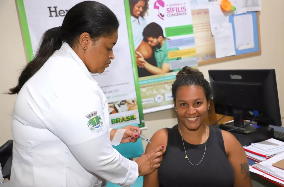 Dia D leva proteção contra a gripe a grupos prioritários em Quissamã