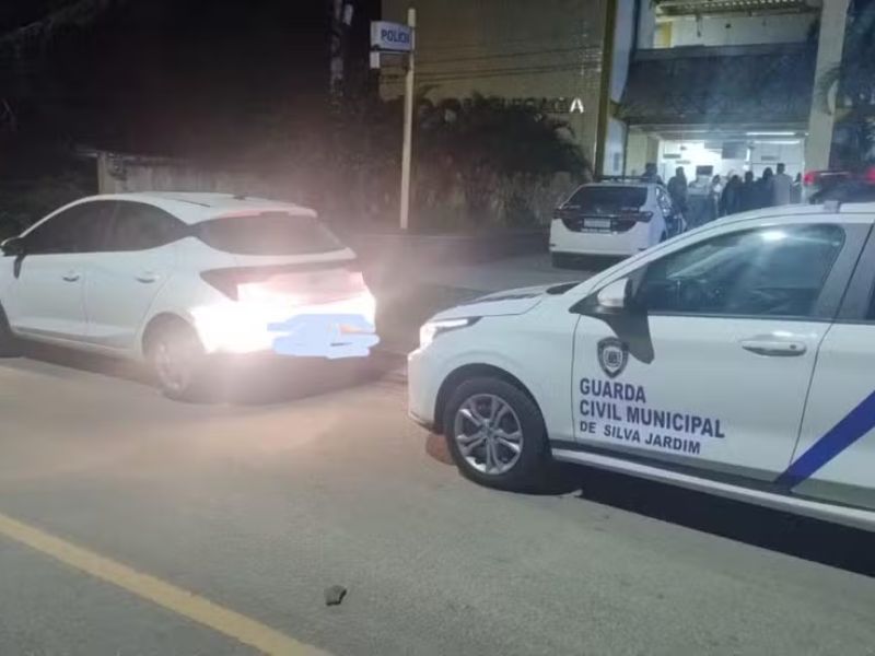 Civil prende 5 suspeitos de aplicarem golpes em idosos após ação da Guarda Municipal de Silva Jardim