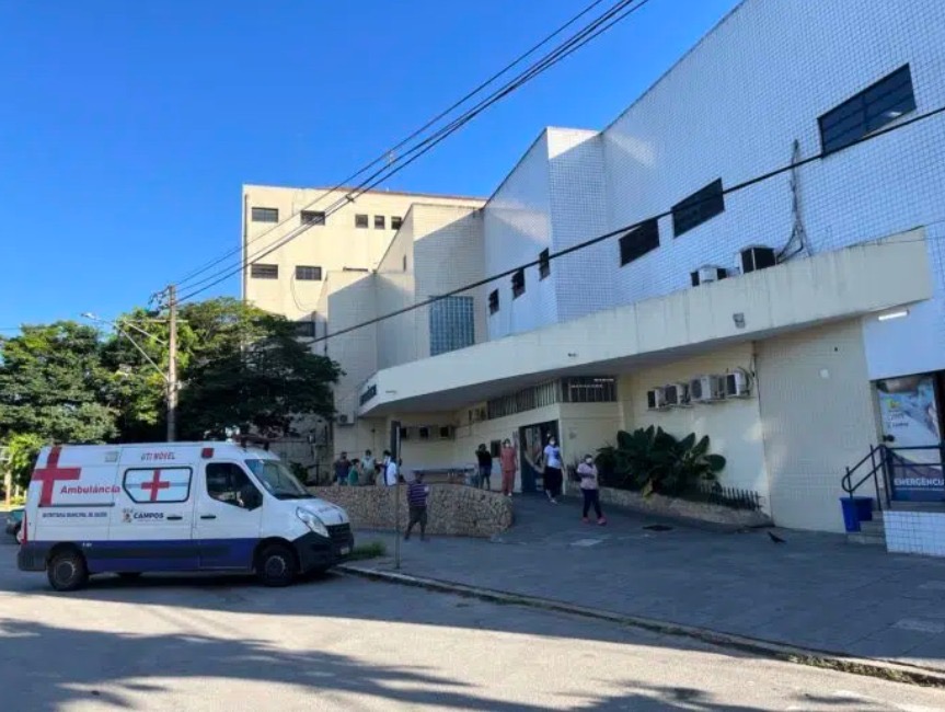 Jovem baleado em Campos está em estado grave no HFM