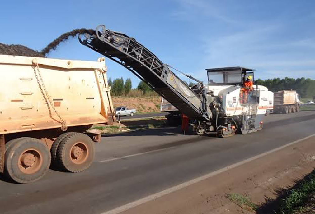 Novo asfalto e melhorias viárias marcam início da requalificação urbana em Cabo Frio