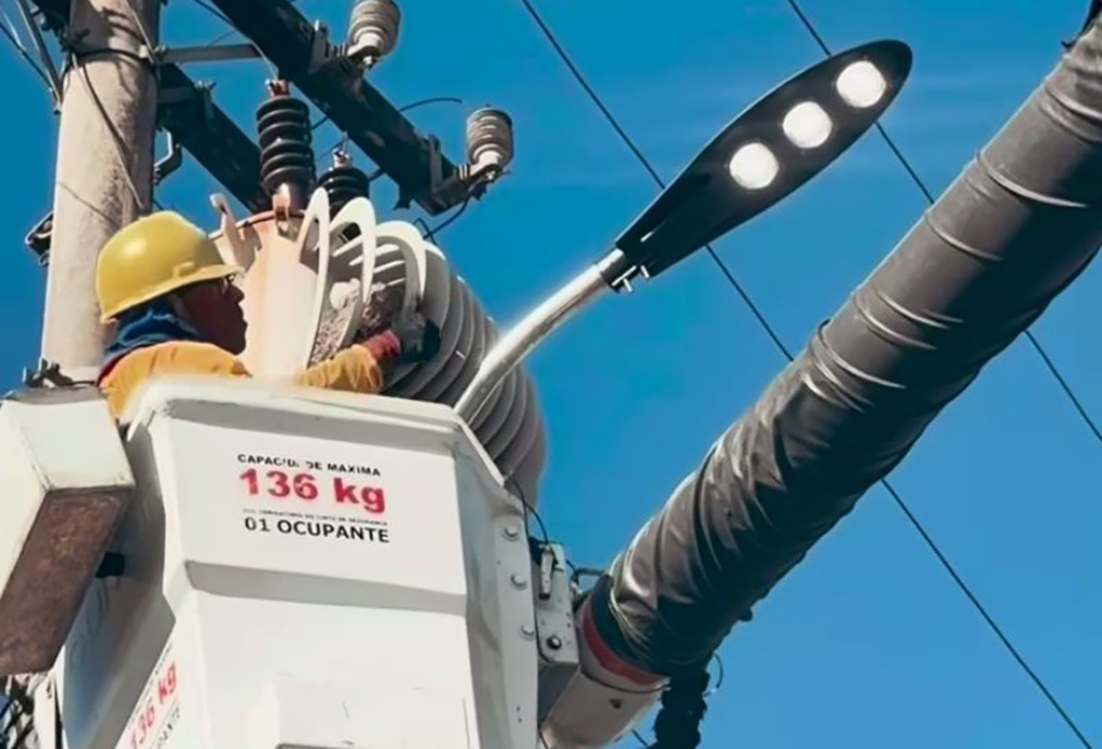 Prefeitura começa a cumprir promessa de colocar luz de LED em todo São Vicente, em Araruama