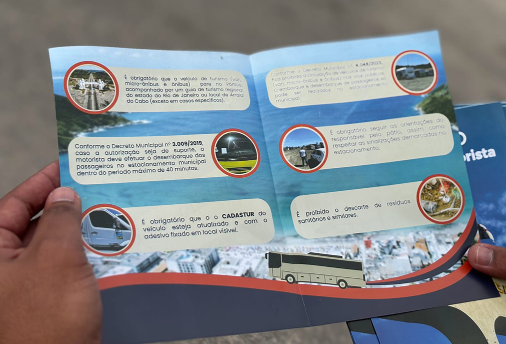 Manual orienta circulação de vans e ônibus turísticos em Arraial do Cabo