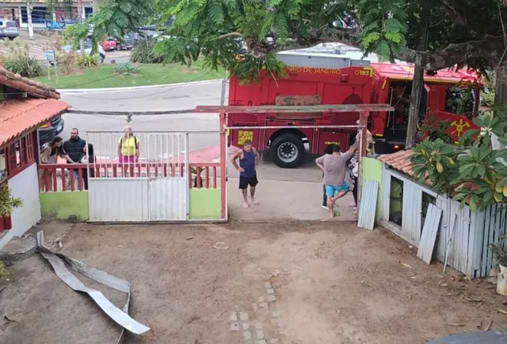 Defesa Civil de Búzios age rápido e contém incêndio em pousada em Manguinhos