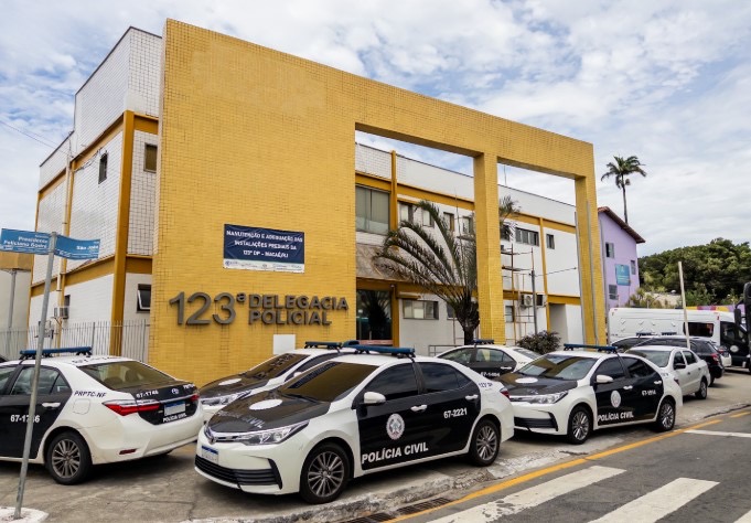 Esquema criminoso de adulteração e furto de veículos é alvo de operação em Macaé