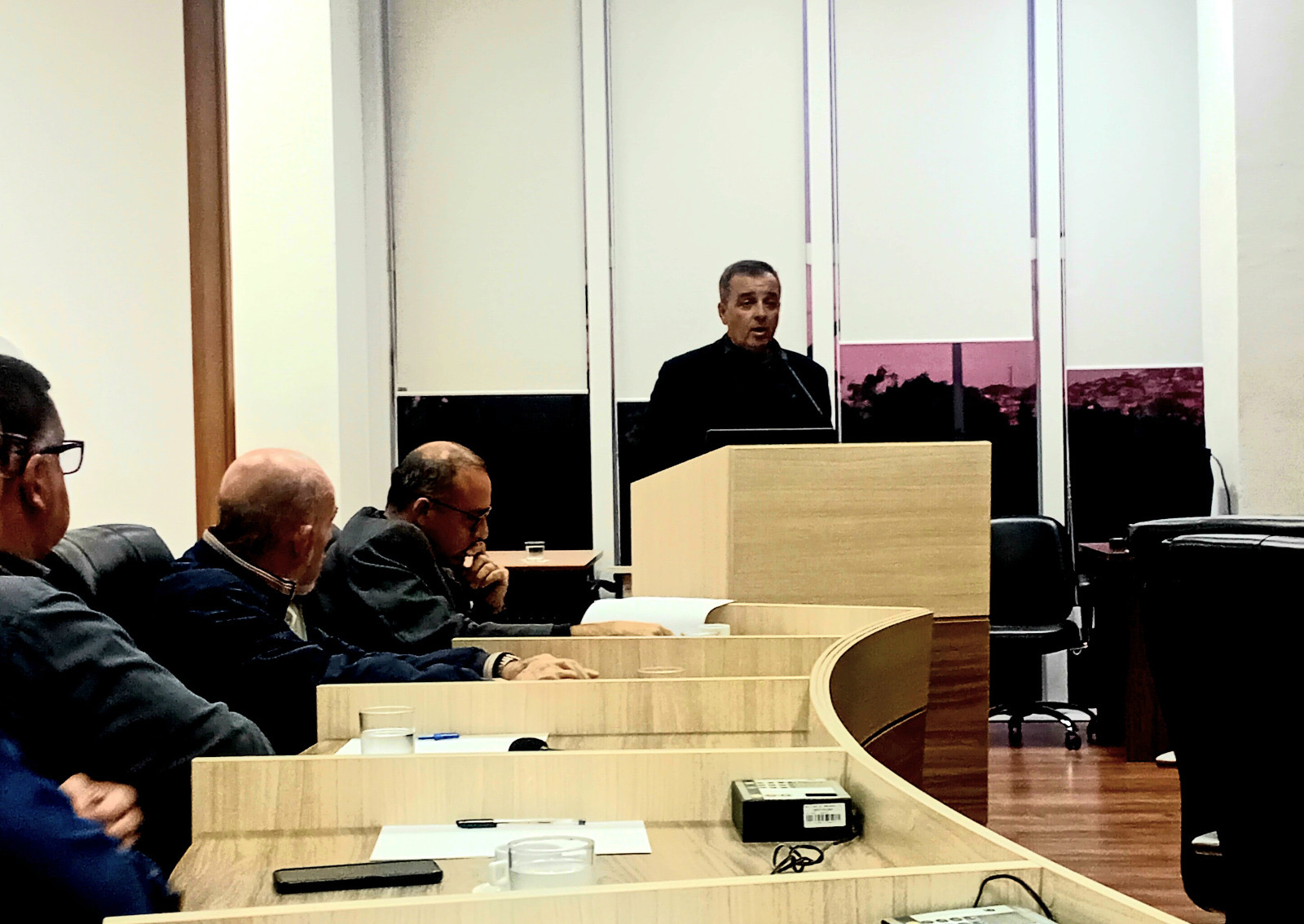 Macaé debate expansão energética e papel da Enel em audiência pública