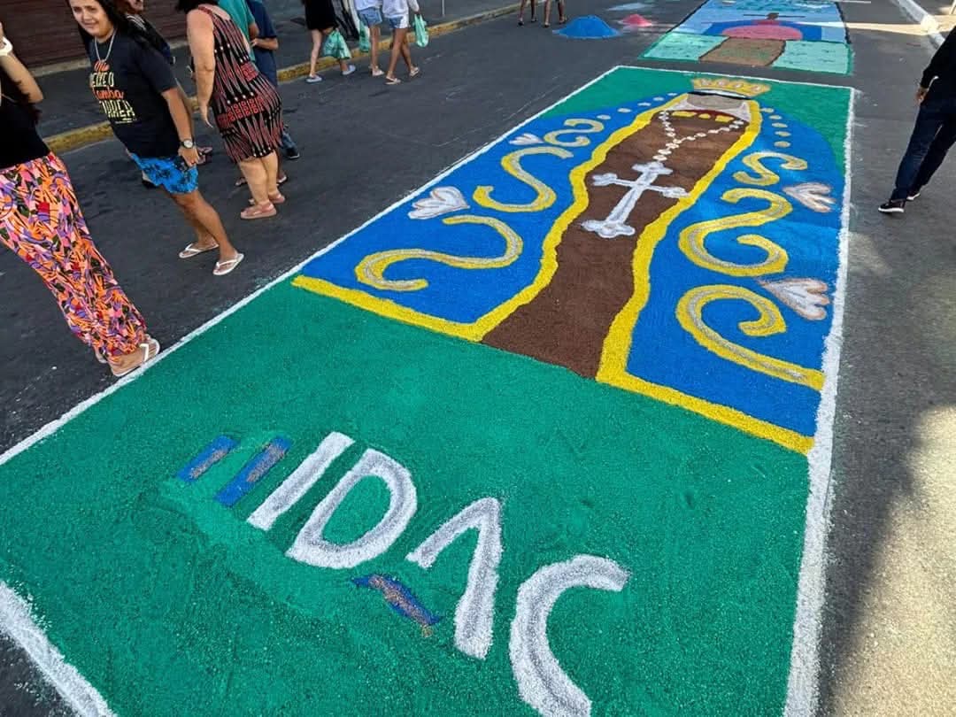 Cidade de Arraial do Cabo vive a tradição do Corpus Christi com programação religiosa e participação popular