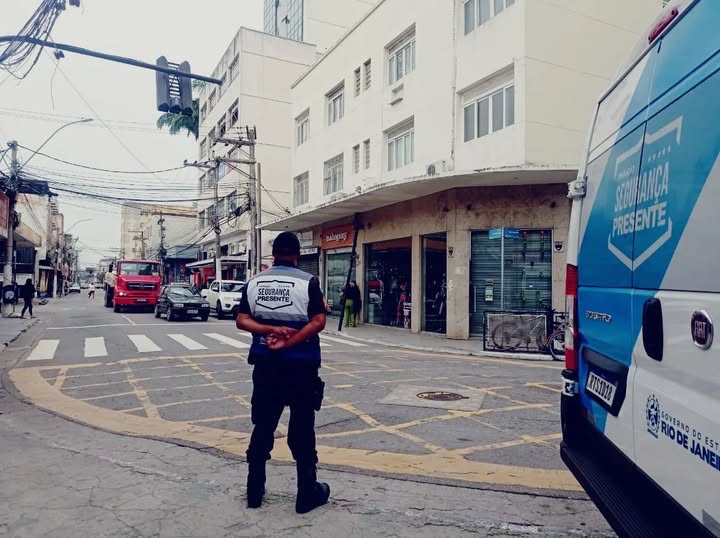 Homem é preso por tráfico de drogas em Macaé durante patrulhamento do Segurança Presente