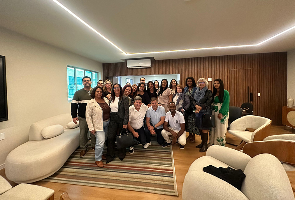 Cabo Frio: Diretores da rede municipal cobram melhorias em encontro com Dr. Serginho