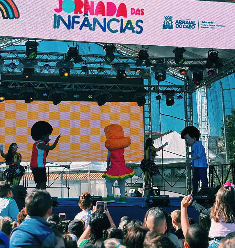 Magia, música e brincadeiras: começou a 2ª edição da Jornada das Infâncias em Arraial