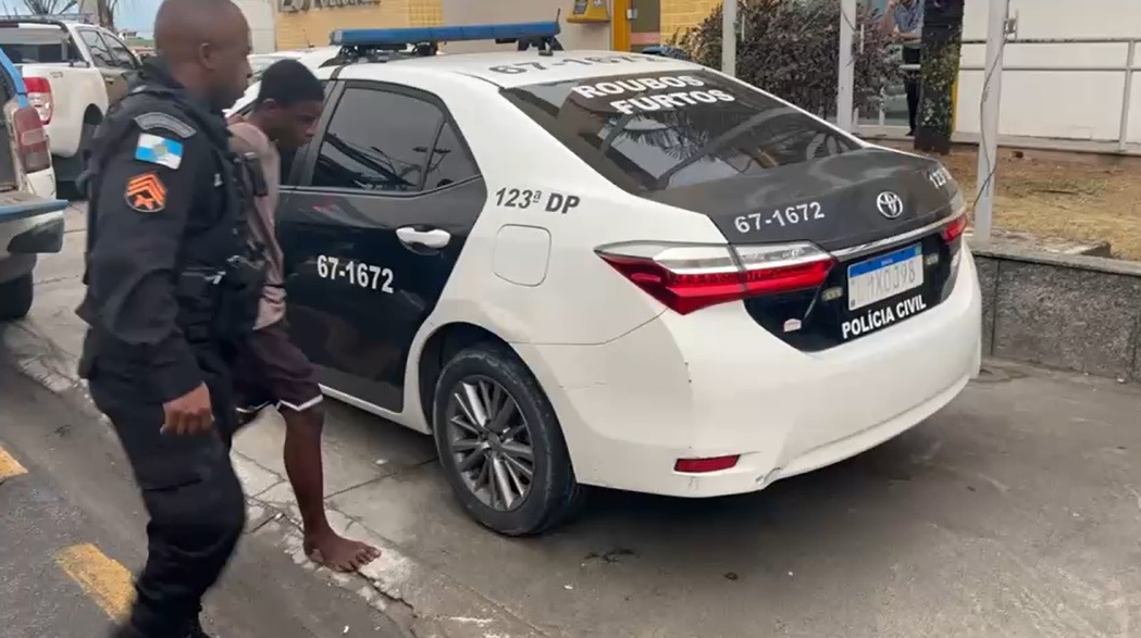Menor de idade foi detido e um homem preso por tráfico em Macaé