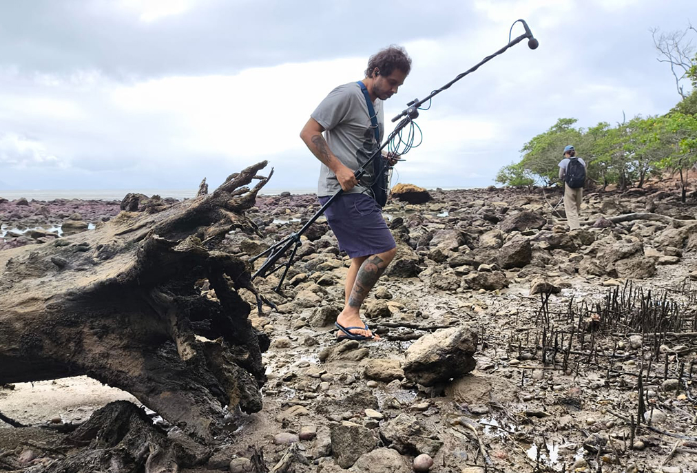 Tradições da pesca ganham tela e som em obra produzida por artistas locais de Búzios