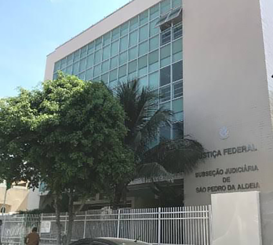 Justiça aldeense encerra processo de execução com veredito favorável a policiais após 40 horas de sessão