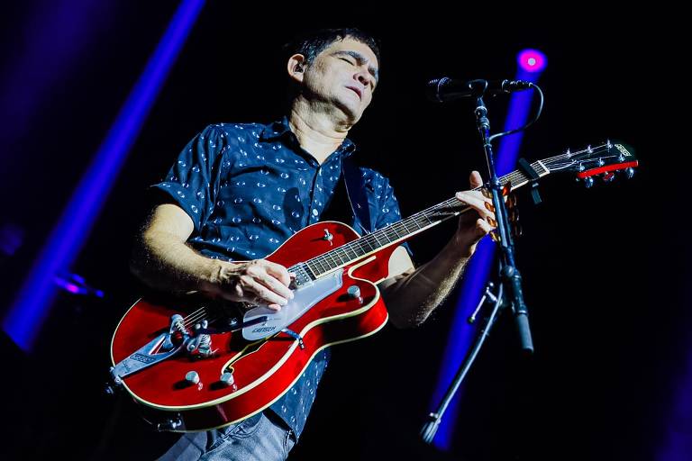 Do Skank à carreira solo, Samuel Rosa se apresenta em Cabo Frio com nova banda