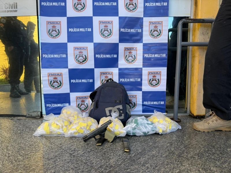 Homens são presos com armas e grande quantidade de drogas em Rio das Ostras