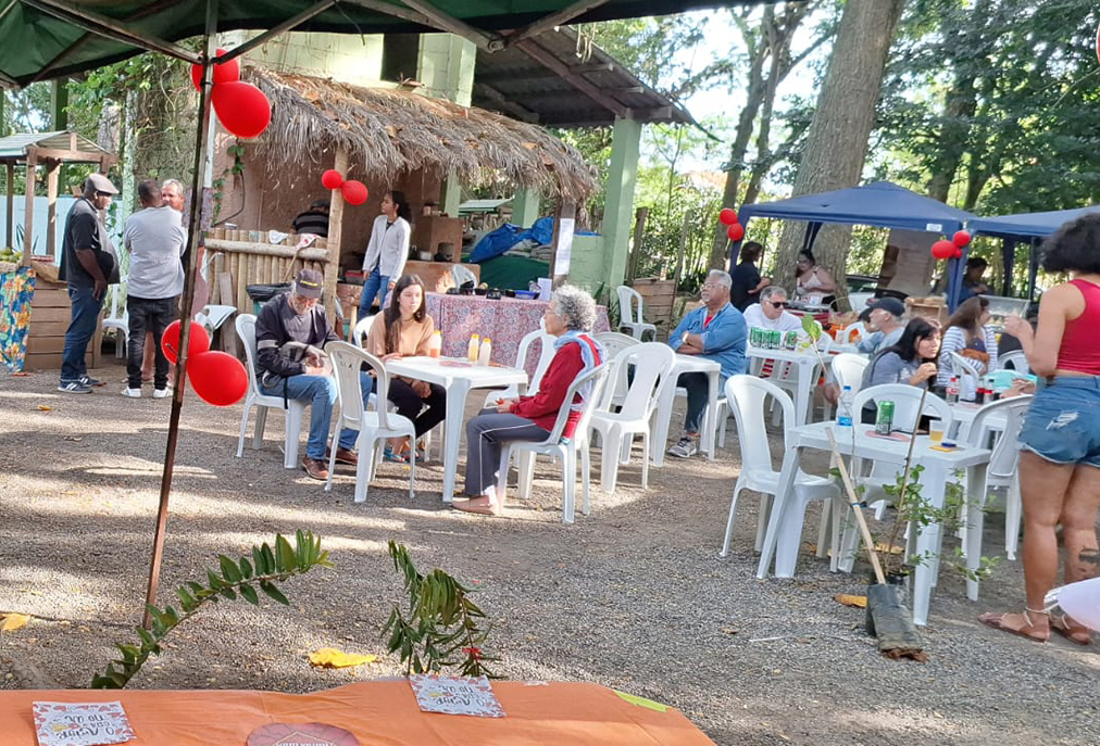 Cultura quilombola e agricultura familiar ganham espaço no arraiá do Horto em Cabo Frio