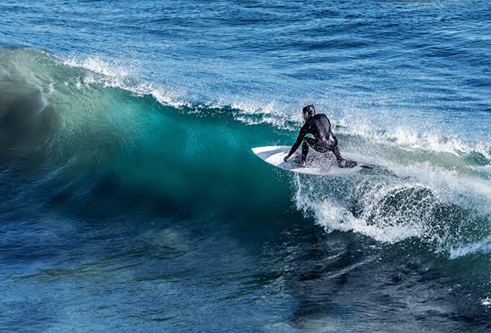 Jovens surfistas disputam R$ 15 mil em Cabo Frio neste fim de semana
