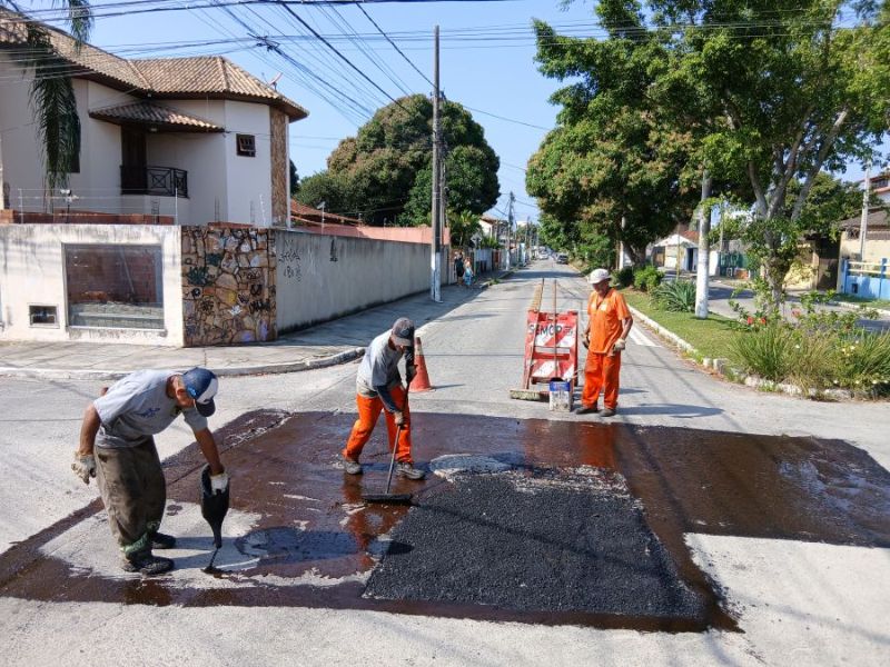 Preço do abandono: Rio das Ostras investe em reparos de ruas desgastadas pela falta de manutenção
