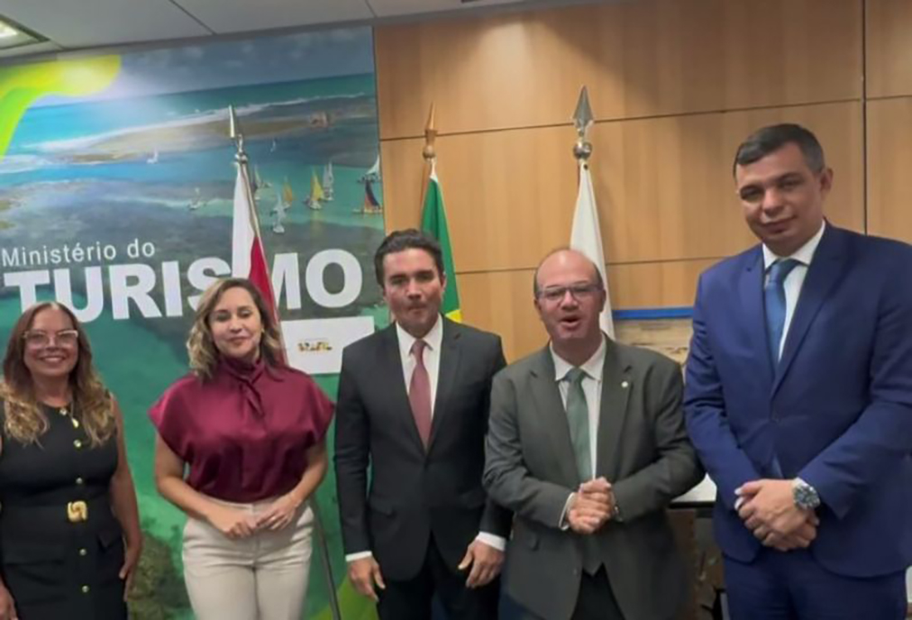 Prefeita Daniela Soares se reúne com ministro do Turismo para discutir obras em Araruama