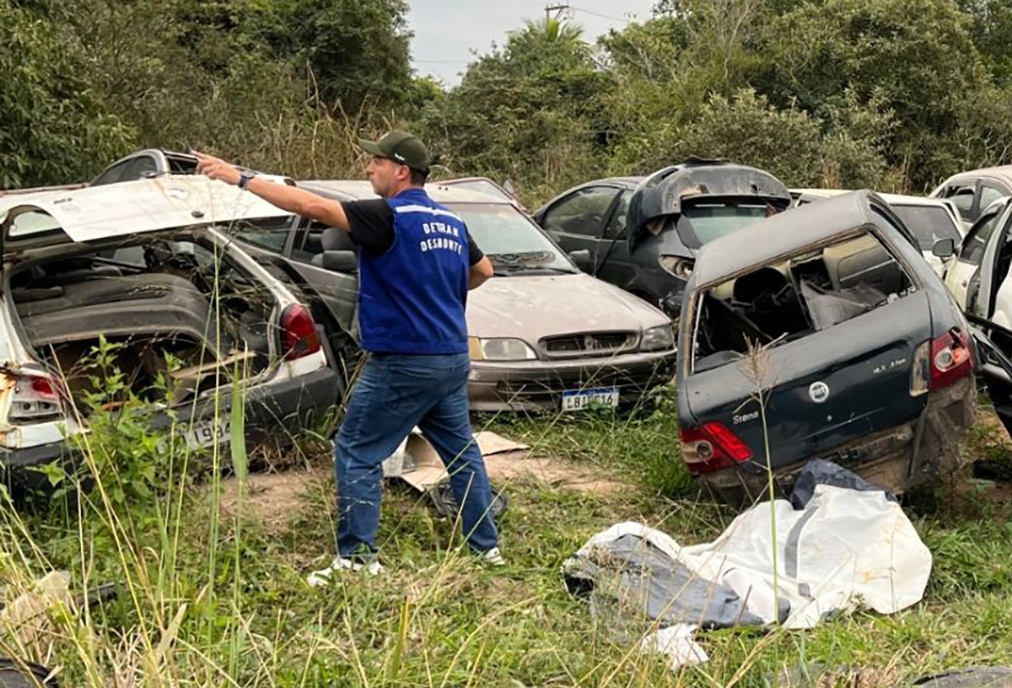 Denúncias levam Detran-RJ a encontrar meio ferro-velho da região em Saquarema