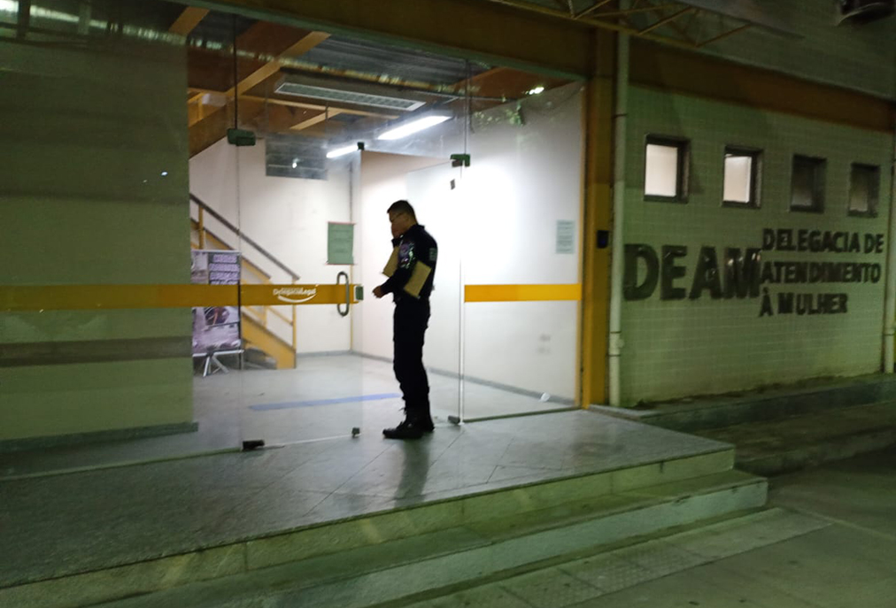 Agosto Lilás reforça a importância da denúncia contra violência de gênero