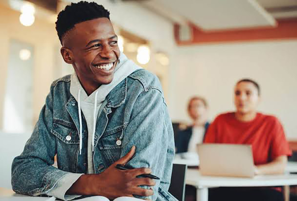 Transporte universitário em Iguaba terá vagas para manhã e prioridade para alunos de baixa renda