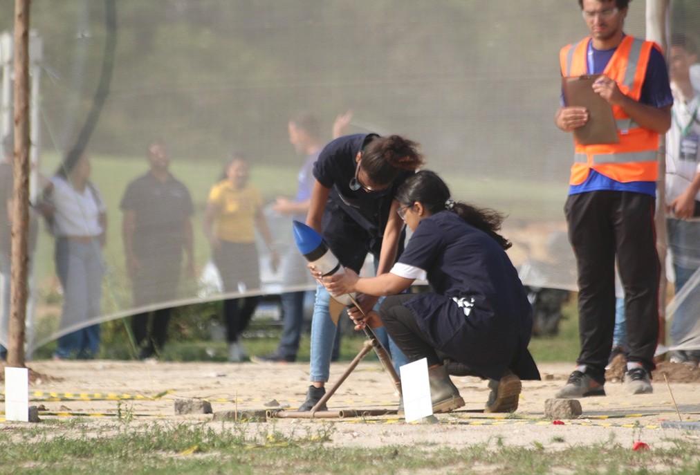 Alunos e docentes terão capacitação em Cabo Frio para montagem e lançamento de foguetes de PET
