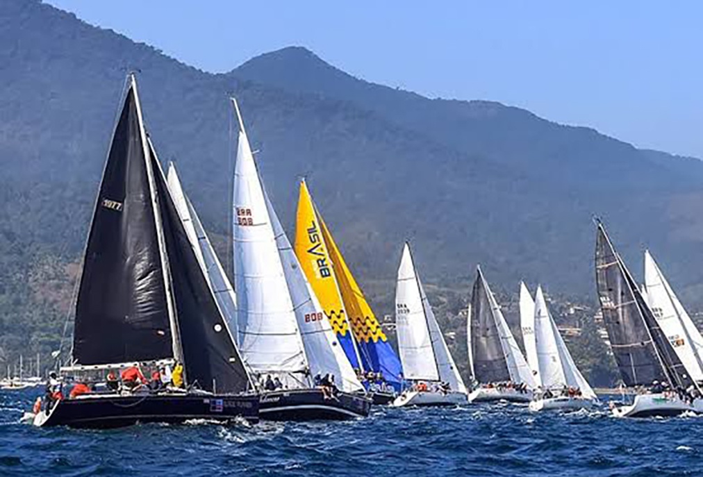 Atletas e apaixonados pelo mar se reúnem em Cabo Frio para evento esportivo