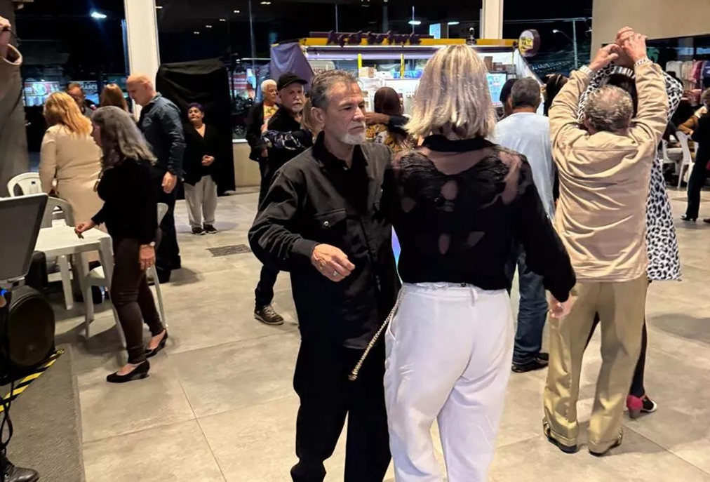 Cabo Frio: Dança de salão movimenta Unamar e comunidade no Baile da Melhor Idade