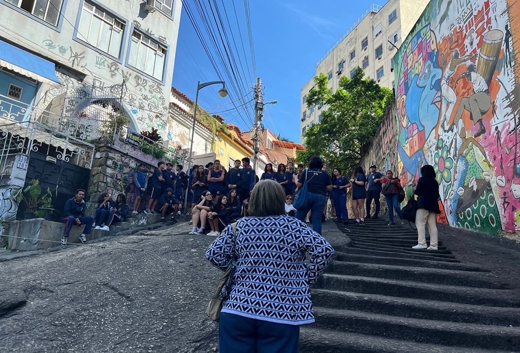 Cultura e cidadania em foco durante visita de jovens cabistas à capital
