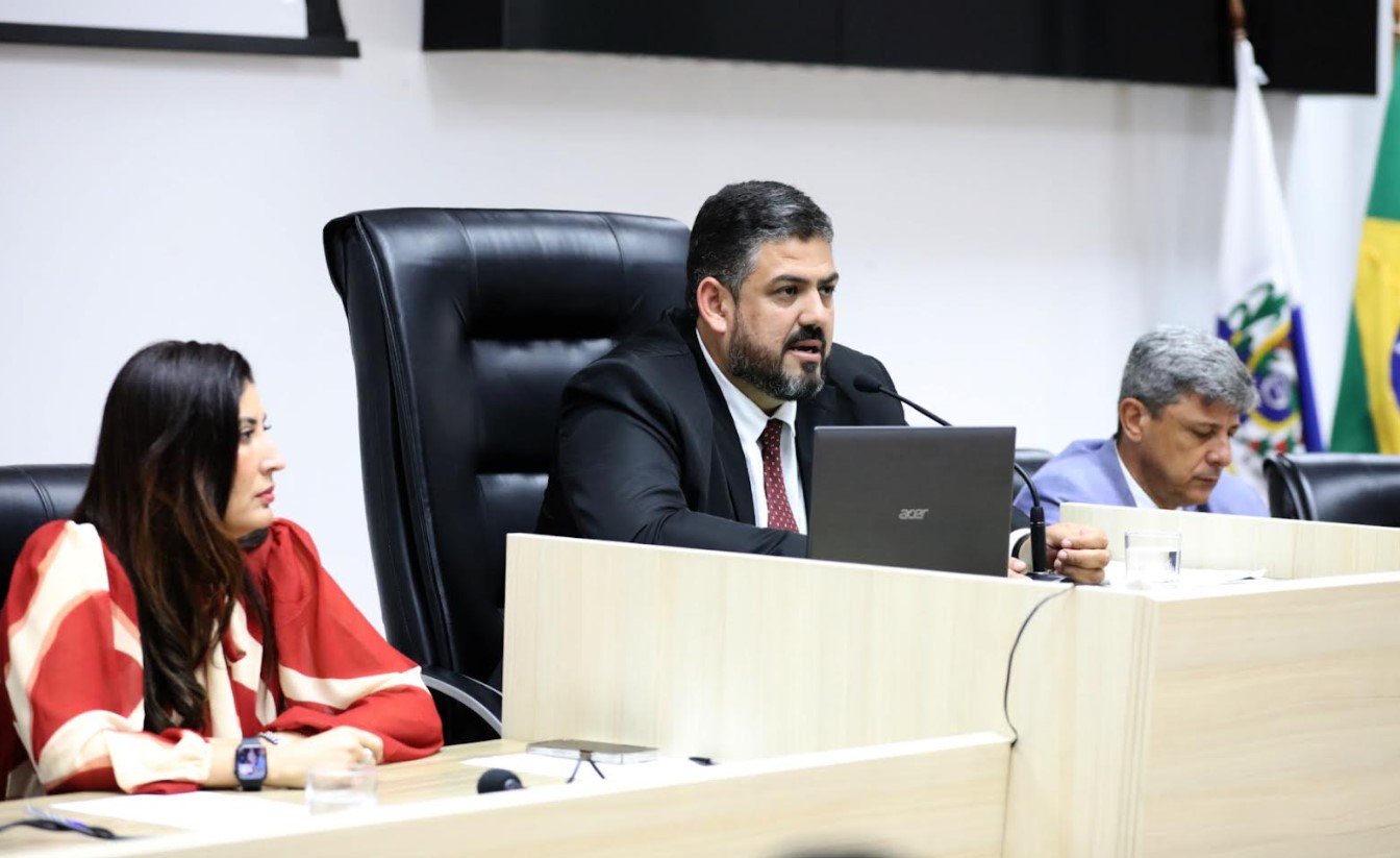 Macaé aprova PL para prevenir suicídio e automutilação