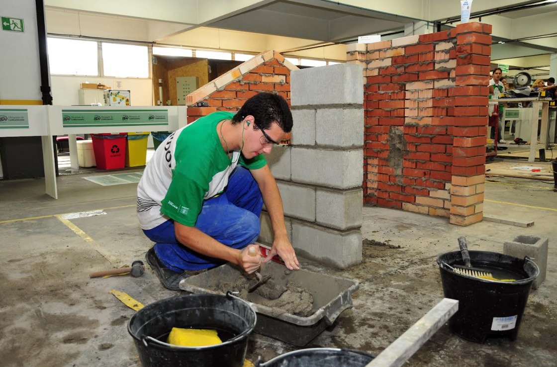 Firjan SENAI apresenta tendências da Construção Civil em Giro Técnico na cidade de Campos