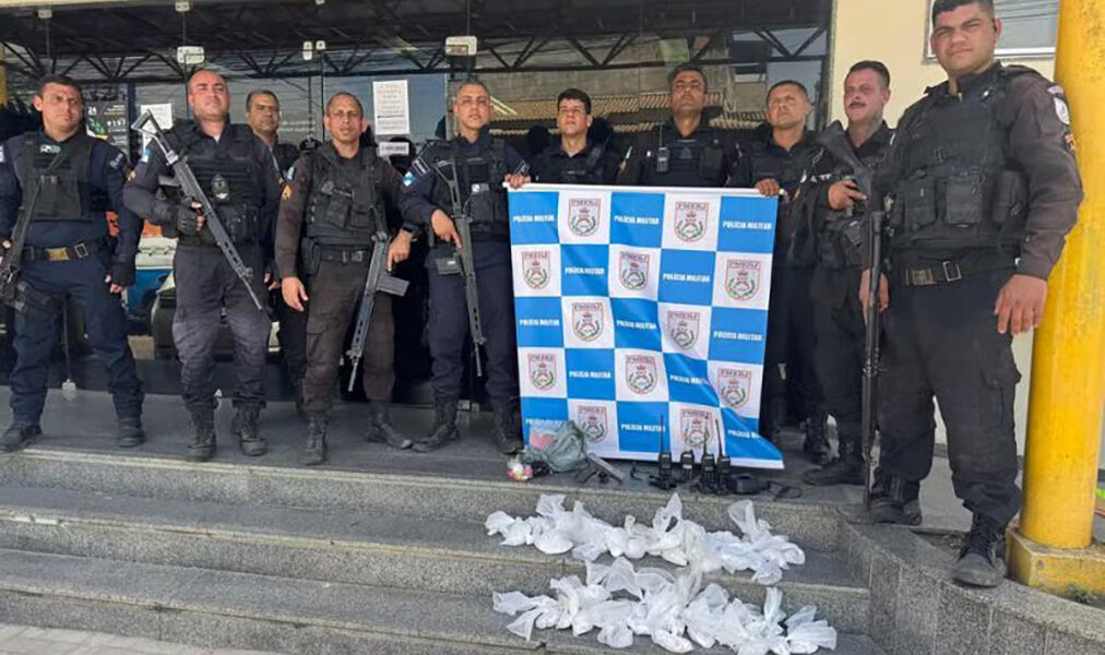 Ação da PM encontra grande quantidade de drogas enterradas em Maricá