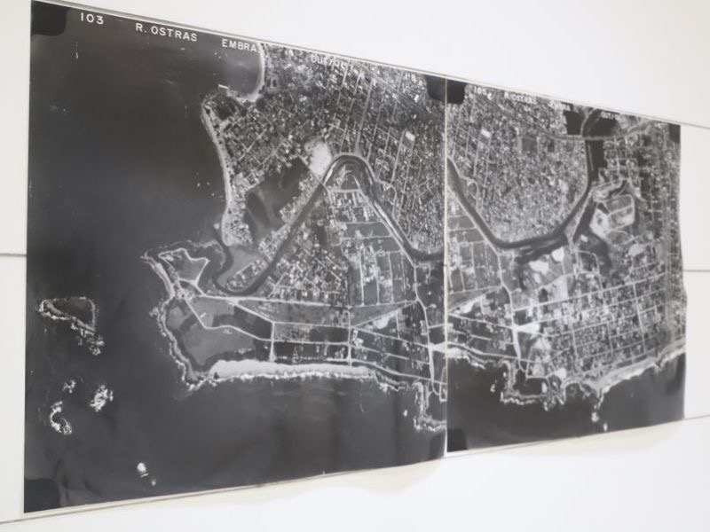 Rio das Ostras tem exposição de fotos aéreas da história da cidade no Parque dos Pássaros