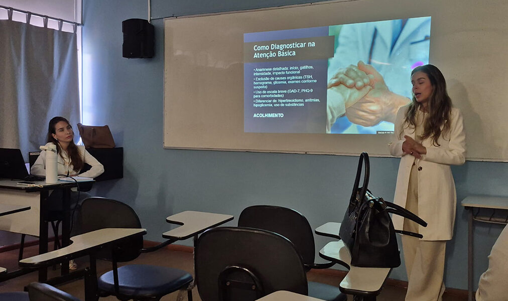 Formação em saúde mental qualifica médicos da rede básica em Cabo Frio