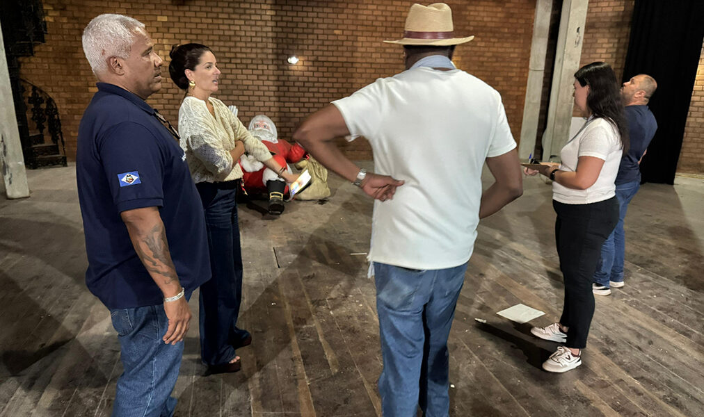 Obras de revitalização do Teatro Municipal de Cabo Frio têm acompanhamento da Cultura