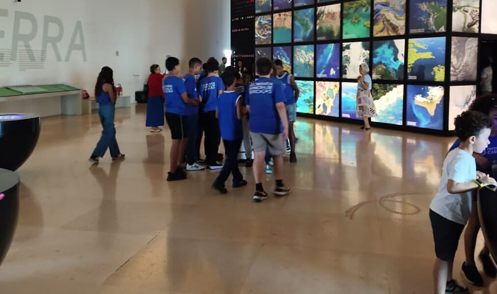 Estudantes de Cabo Frio vivem experiência marcante em espaços de ciência e arte no Rio