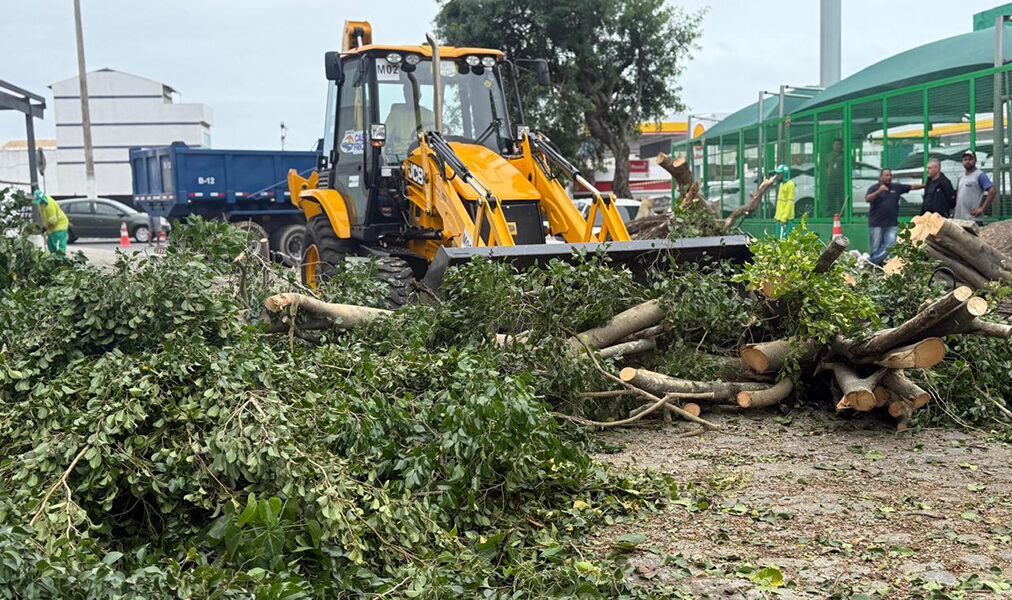 Prefeitura e Comsercaf atuam juntas para reduzir impactos da chuva em Cabo Frio