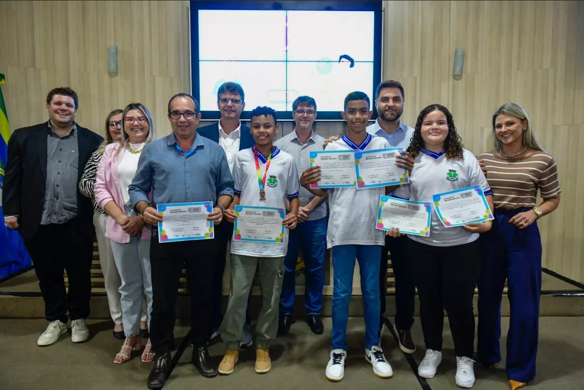 Trio de estudantes de Quissamã se destacam na Olimpíada de Matemática