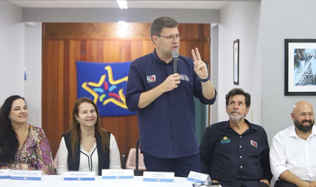 Solenidade marca entrega da Carteira Nacional do Artesão em Rio das Ostras