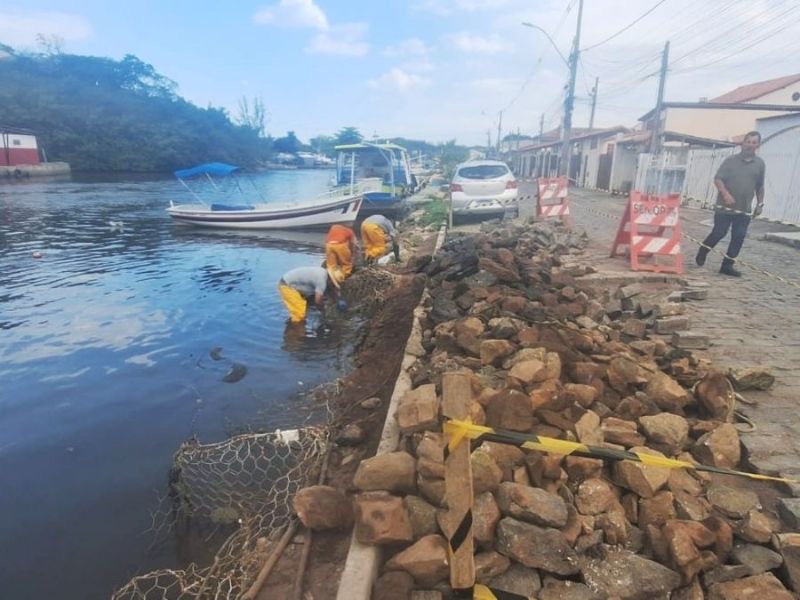 Bairros de Rio das Ostras recebem ações de melhorias de infraestrutura urbana