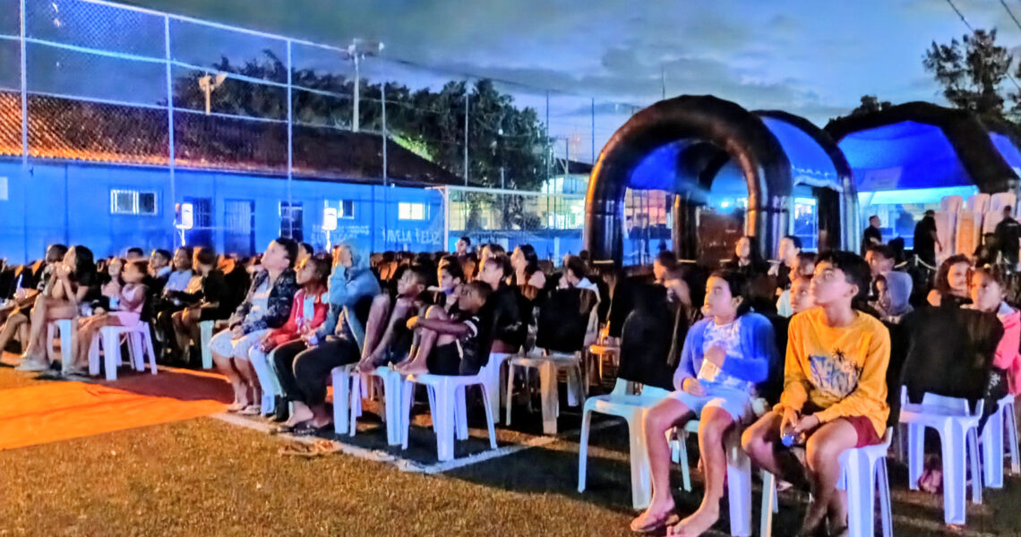 Projeto leva magia do cinema às crianças de Macaé durante semana especial
