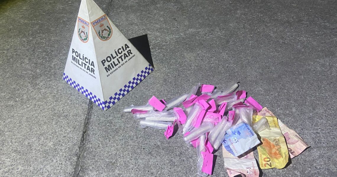 Ação da PM no fim de semana termina com 4 homens presos por tráfico em Rio das Ostras
